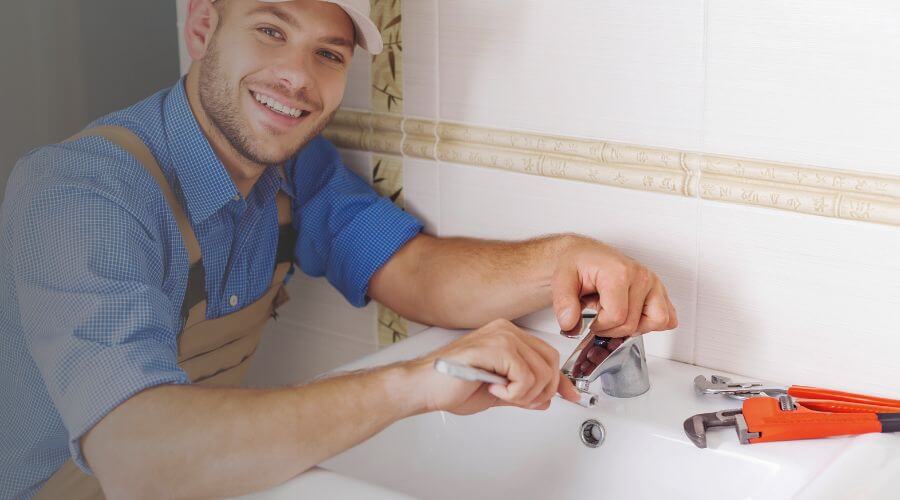 Handle or spout repair in Roseland, LA